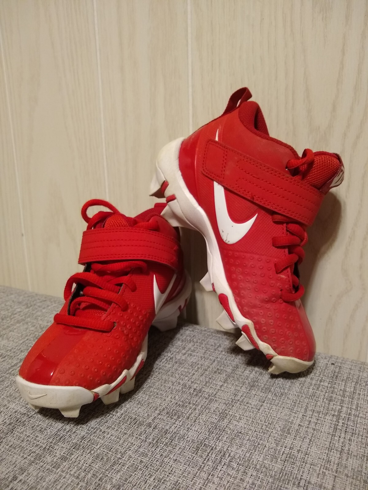 NIKE TROUT KIDS BASEBALL CLEATS Sz 12C Red w White Logo- Cleats/Bottom are Good
