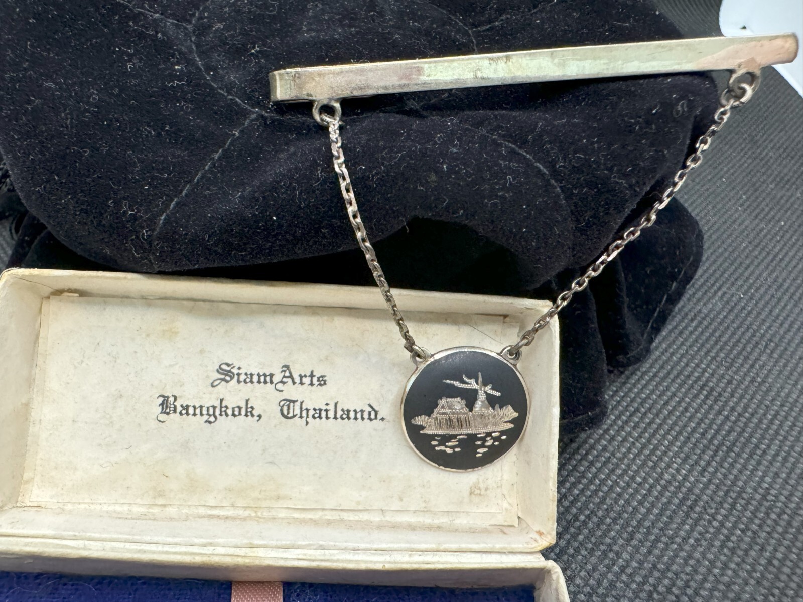 VTG SIAM ARTS BANGKOK NIELLO DANCING GODDESS STERLING SILVER TIE BAR CLIP