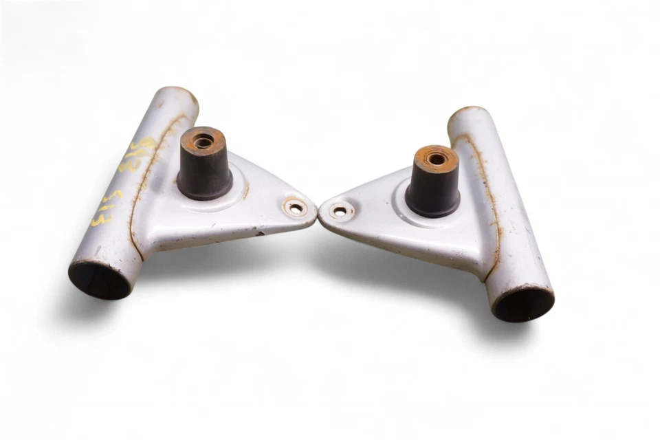 TS400 1974 Suzuki TS 400 luz principal horquilla orejas montaje S13 *AH13 Foto 3 de 4