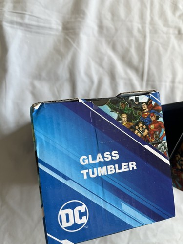 Lot Of 2 DC Glass Tumblers New In Box Superman And The Flash - Picture 7 of 11