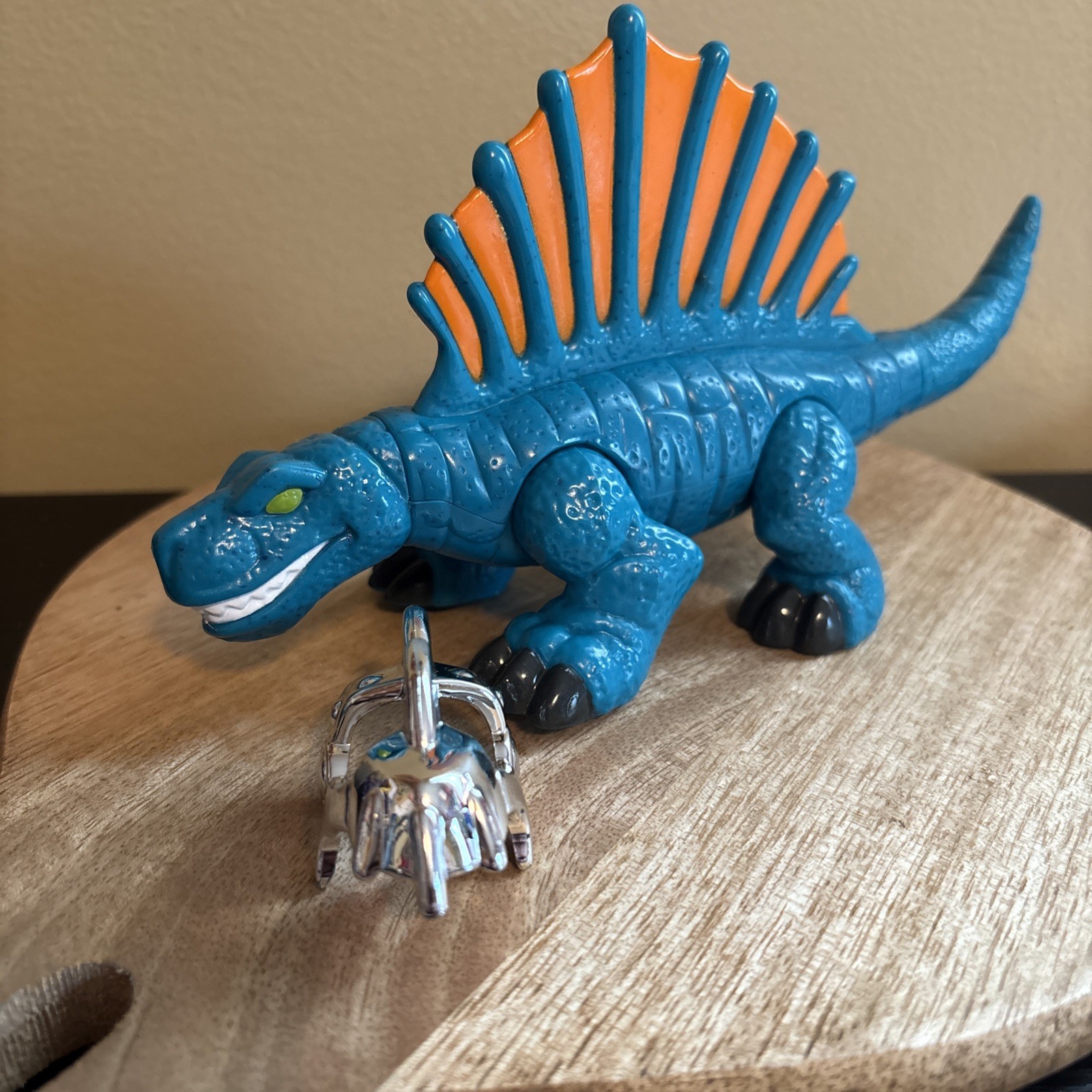 Picture 4 of 5