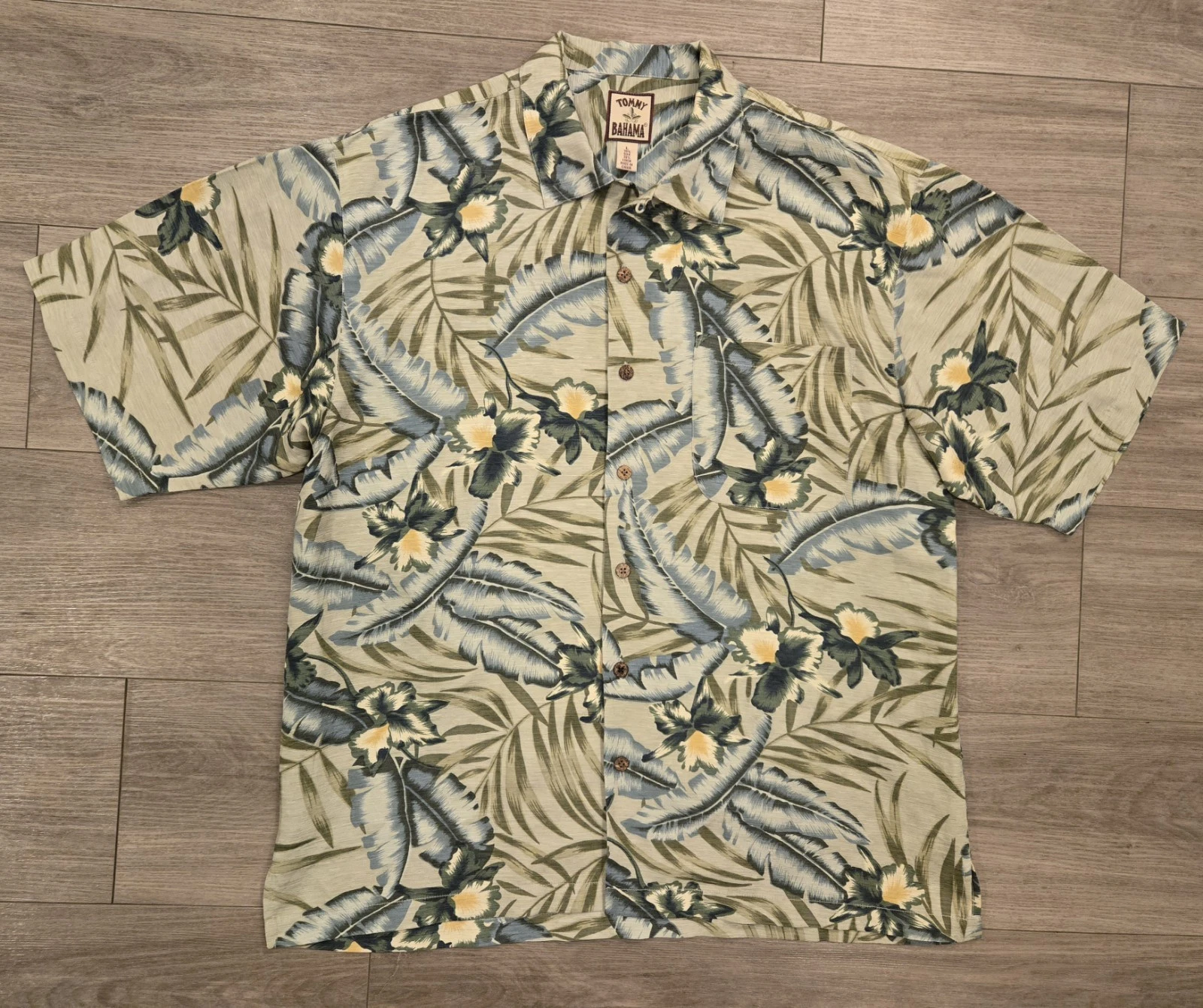 Tommy Bahama Floral Camp Shirt Men's Large Linen Silk Blend Hawaiian Tropical
Opens in a new window