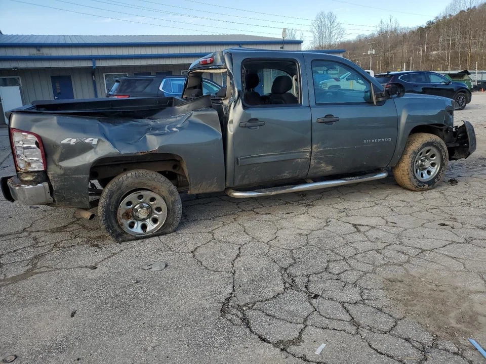 Used A/C Selector Switch fits: 2011 Chevrolet Silverado 1500 pickup manual contr - Image 4 of 4
