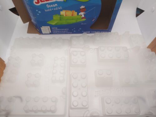 Jell-O Play Ocean Build Eat 4 Cutters & 3 Lego Boat Molds Jello NOT included - Picture 3 of 4