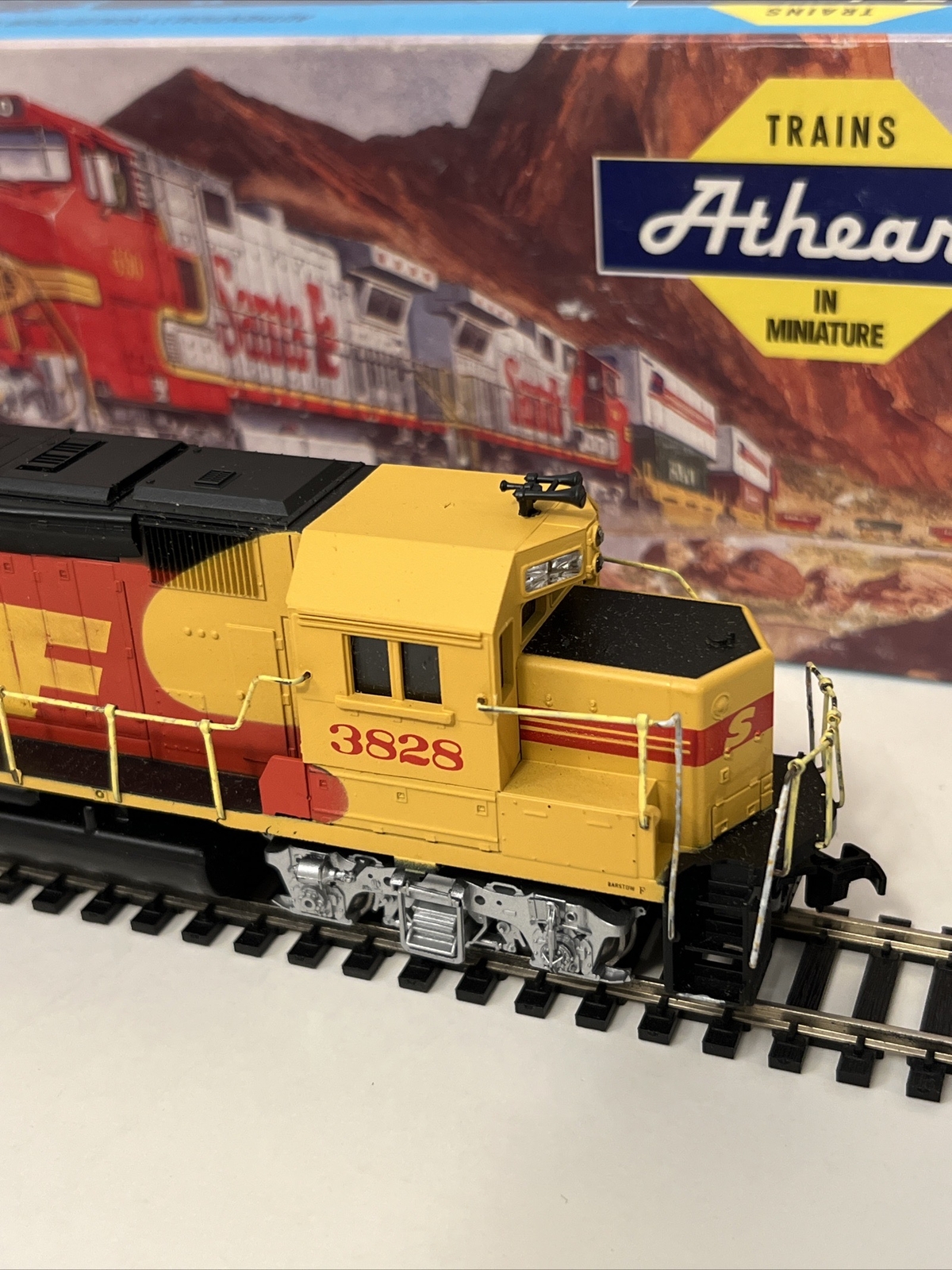 Athearn HO Scale Santa Fe Merger GP50 Powered Diesel 3828 4635 Engine eBay