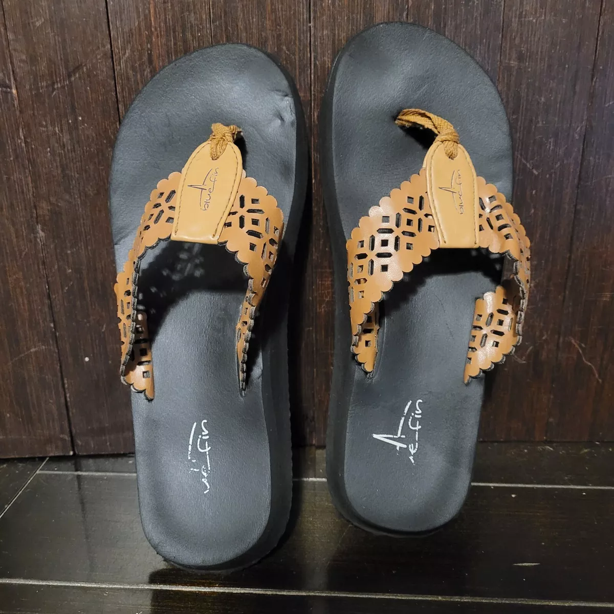 Blue fin flip flops clearance
