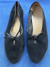 Salvatore Ferragamo Black Suede Pumps Tie Front Italy Vintage 7.5B Low Heel