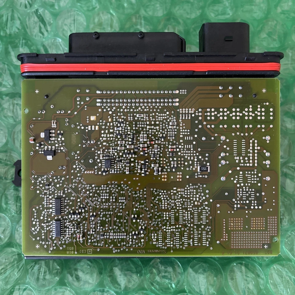 2004 - 2010 VW TOUAREG - KEYLESS ENTRY / KESSY CONTROL MODULE - Image 3 of 4