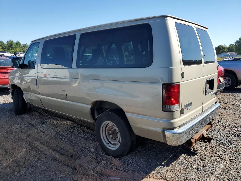 Used Door Assembly Rear Side fits: 2009 Ford E350 VAN side hinged front w/window Foto 3 de 4