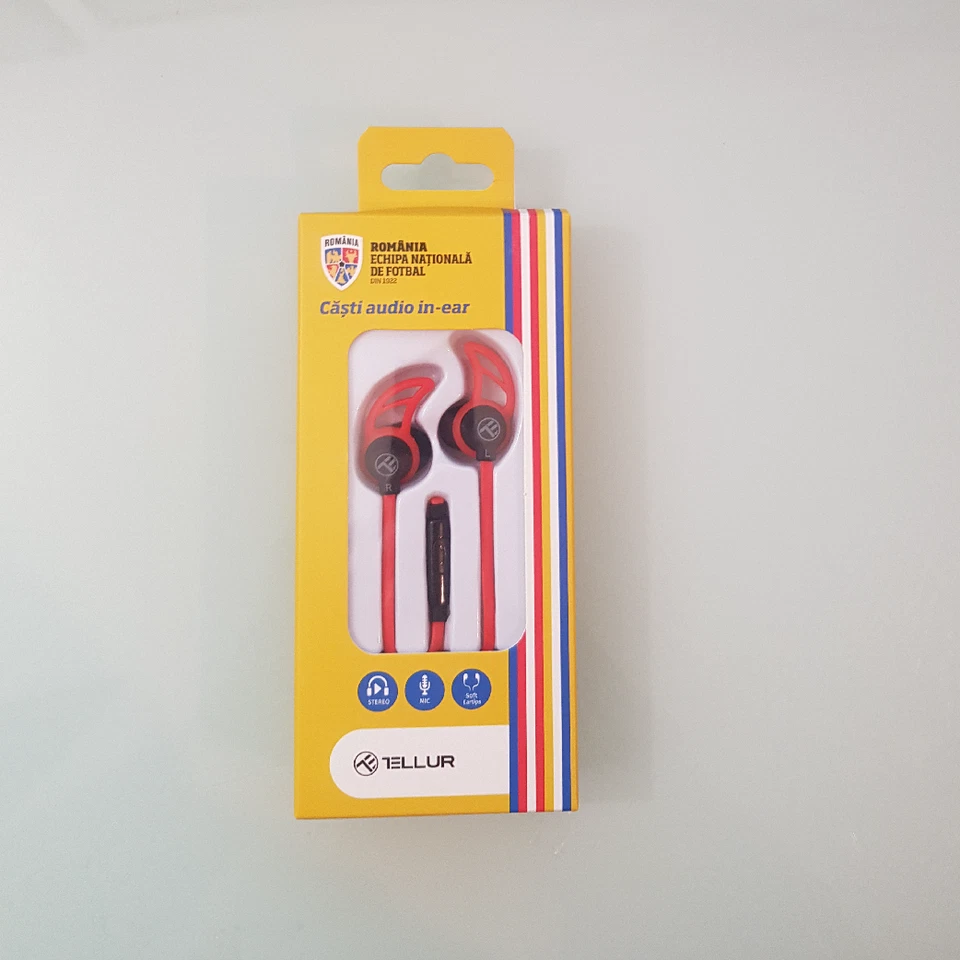 Écouteurs avec Microphone intégré TELLUR - Photo 1/4