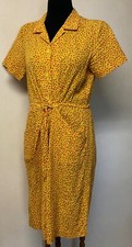Vintage Sunshine Yellow  w/Red Floral House Dress w/Pockets Size Medium