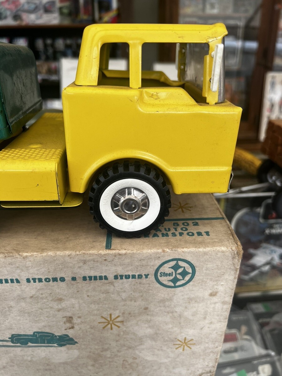 vintage 1960 Structo Car Carrier w four Cars & original box