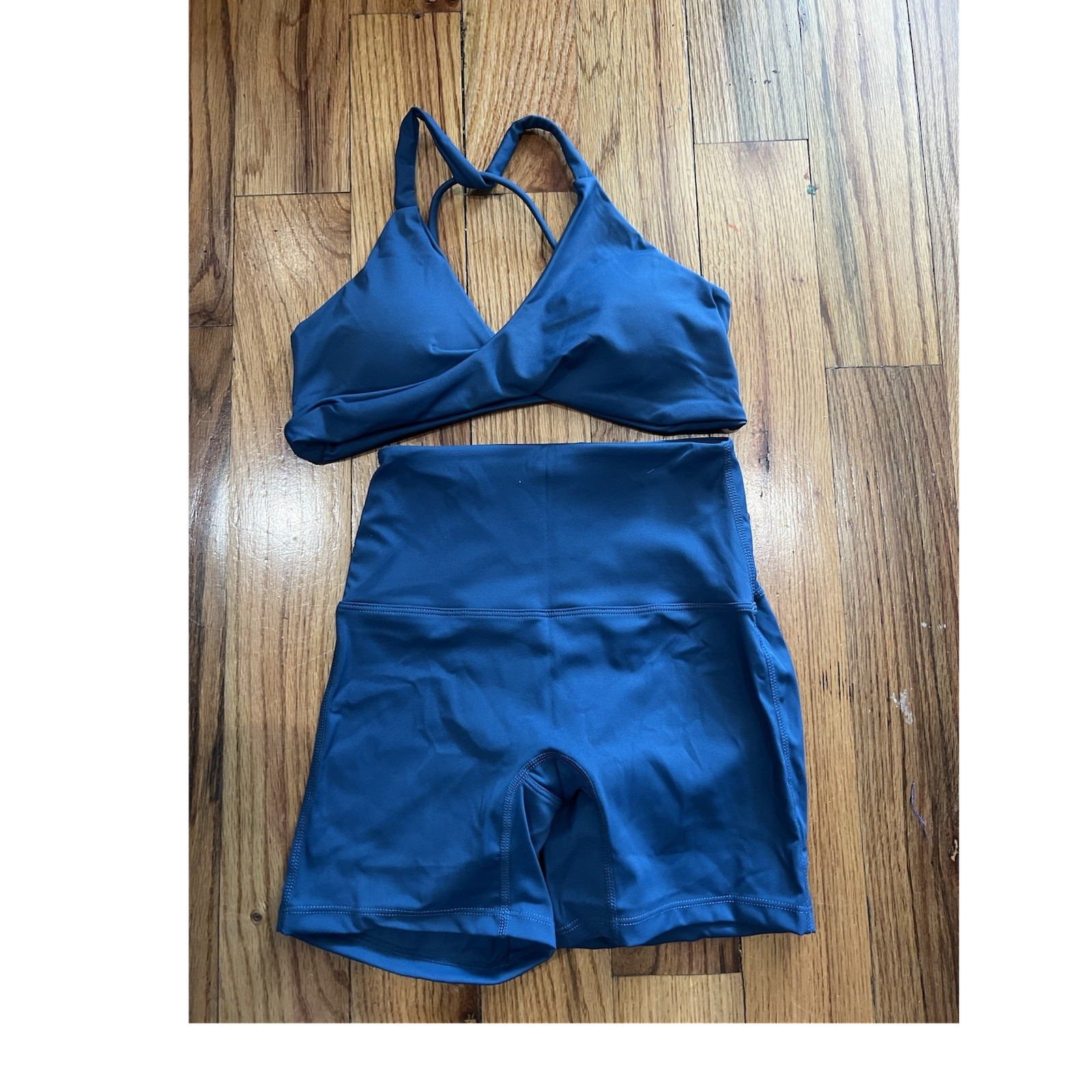 Women's Blue 2-Piece Knit Stretch V-Neck Sports Bra & Shorts Activewear Set S