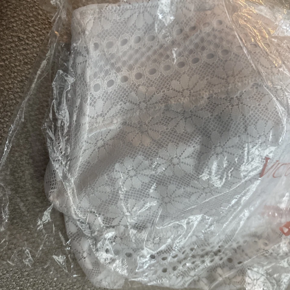 Victoria's Secret слегка с подкладкой бюстгальтер, без бретелек или без, белое кружево, M, новый с Ярлыками - Изображение 4 из 4