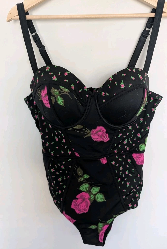 Betsey Johnson Torrid Womens Plus Size 1 Black Pink Rose 1 Piece Swimsuit Floral - Image 2 of 4