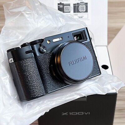 FUJIFILM X100VI Black 40.2MP Digital Compact Camera IN HAND FUJIFILM X100VI Black 40.2MP Digital Compact Camera IN HAND