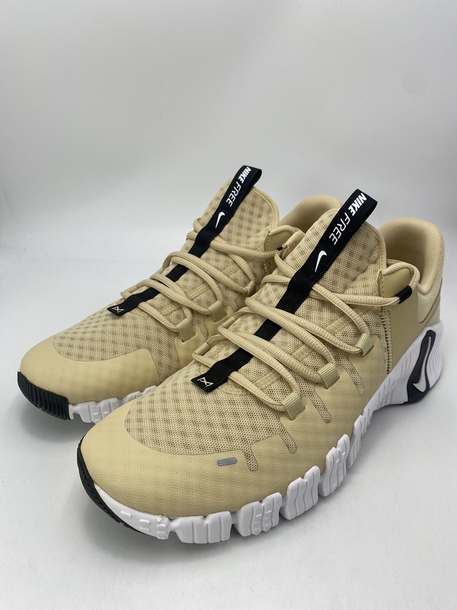 Nike Free Metcon 5 TB Mens Sz 9 Vegas Gold White Black  display picture 3
