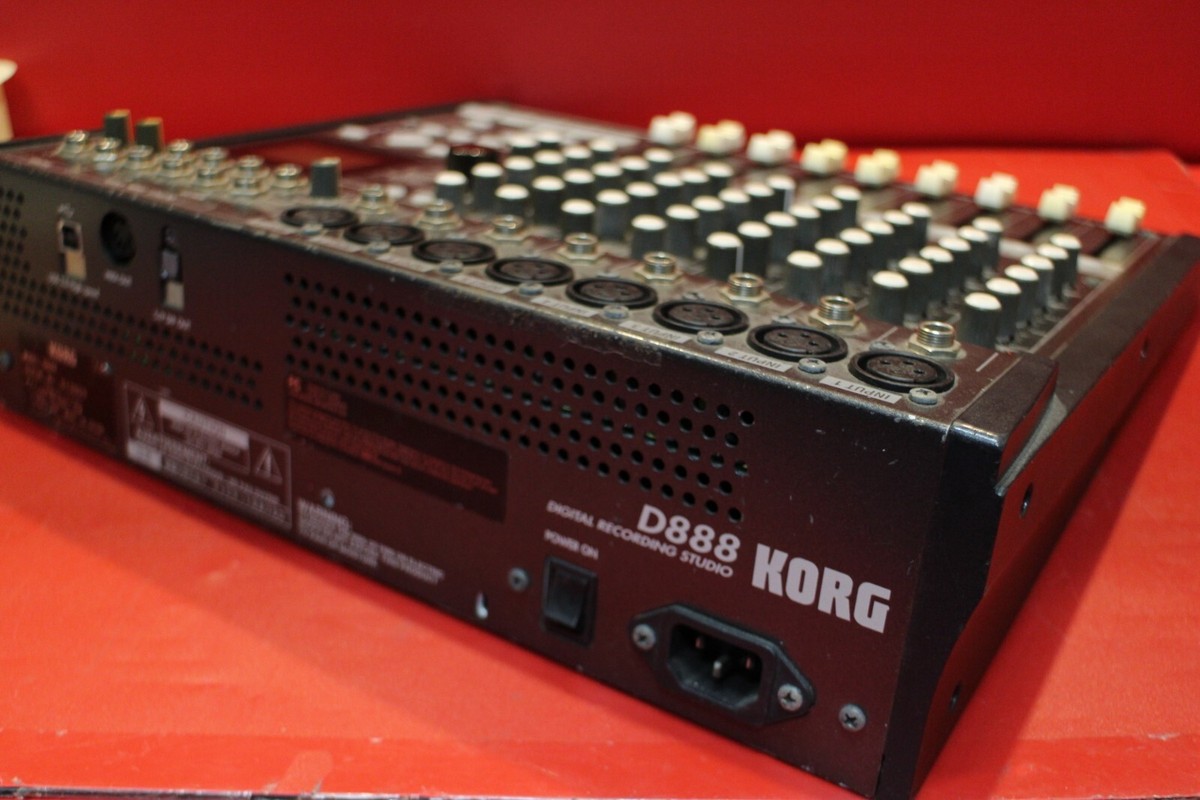 USED KORG D888 Digital Recording Studio Multi Track Recorder MTR