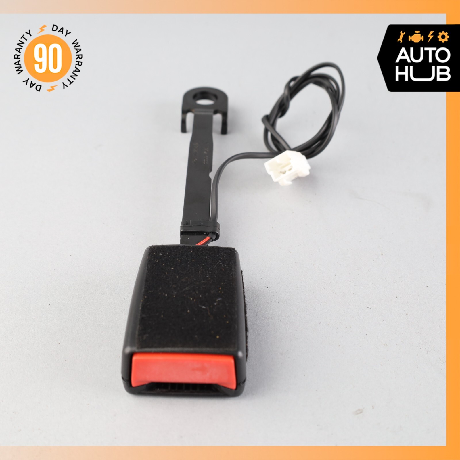 03-13 Maserati Quattroporte M139 Front Right Side Seat Belt Buckle OEM 51k