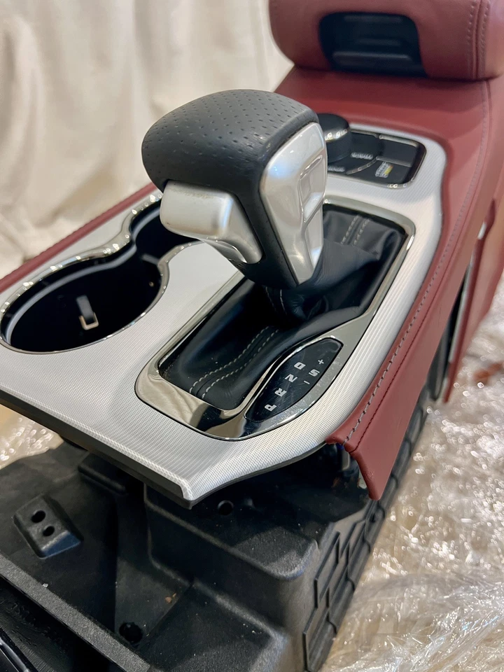 Jeep Grand Cherokee Trackhawk 2018 rojo rubí conjunto completo de consola central Foto 4 de 4