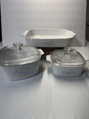 Vintage Corning Ware Cornflower Basket 3-Piece Set with Glass Lids