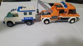 LEGO City Tow Truck 7638 and Lego City Set 7285 - Police Dog Unit