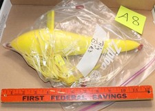 One 12" Fishing Lure Teaser Yellow Big Bird Lot #A8