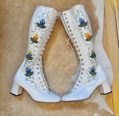 1970s White Leather Lace-Up Boots Floral Embroidery Boho Casual Original