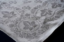 Uraltes wunderschönes Tafeltuch Leinendamast 135 x 115 Mono GS