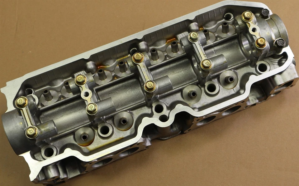 Culata Geo 92-93 Storm-Engine 94424501 1,6 L 1,8 L GM OEM Foto 2 de 4