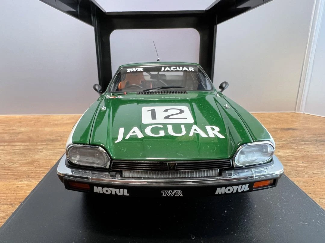 AUTOart 1 18 JAGUAR XJ S TWA RACING 12 | eBay