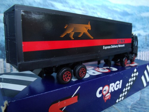 Corgi Volvo Container truck #53348 - Picture 3 of 3