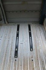 VW T3 Bus Sitzschienen für eine mittlere 2er Sitzbank Caravelle CL GL