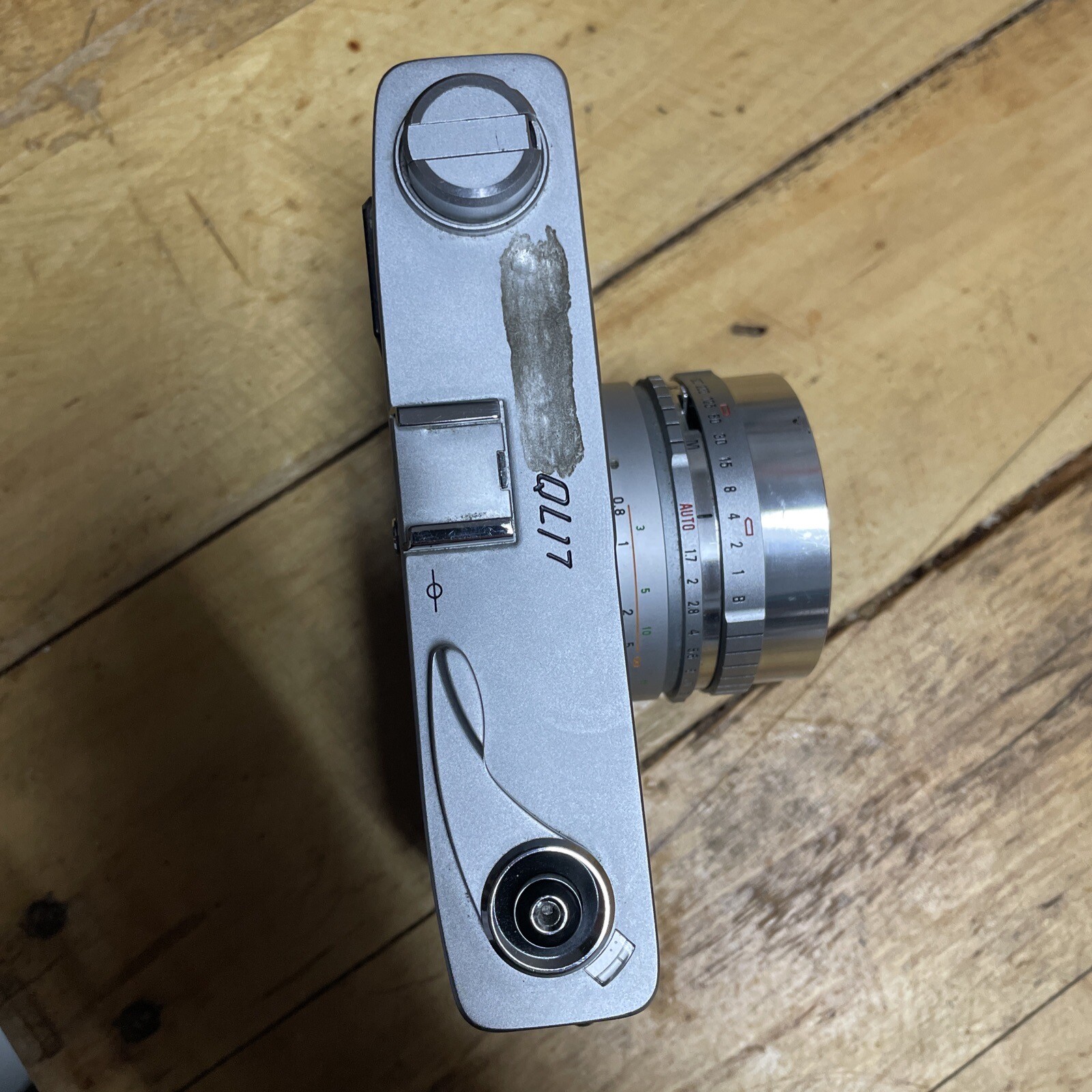 Vintage Canon QL17 Rangefinder Camera W/ Case Stuck Shutter