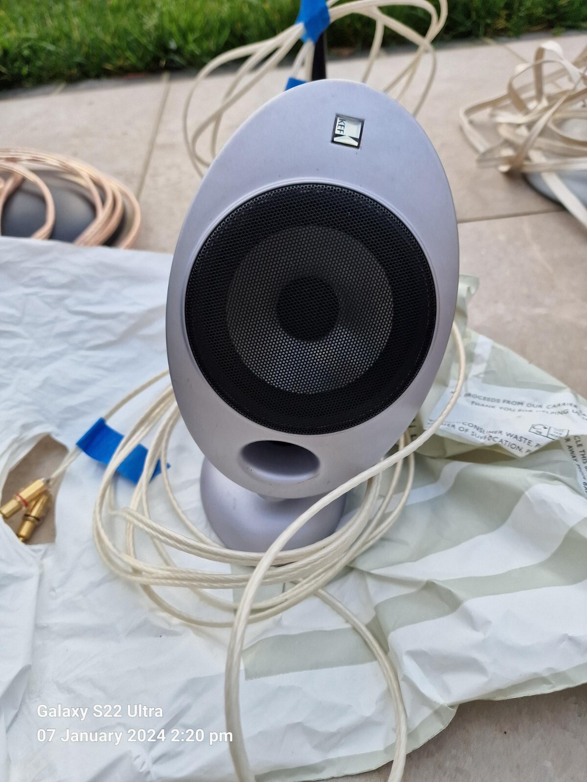 KEF HTS2001 Set of 7.1 Egg Speakers, stands, and KEF PSW2000 Subwoofer + more eBay