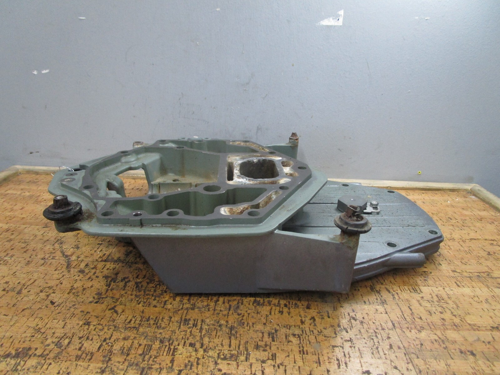 *OEM* 0780 Yamaha F250 Exhaust Guide 69J411370294 eBay