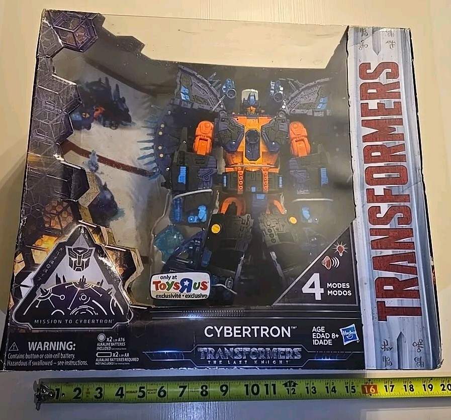 NEW! Sealed! Hasbro Transformers: The Last Knight Cybertron