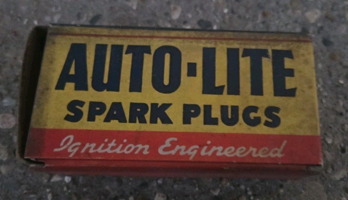 10 Vintage Auto-Lite Spark Plugs AL-7 14MM 13/16 Hex. 7/16 Reach