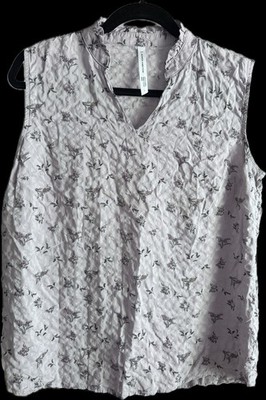 Modern Ambition Sleeveless Floral Ruffle Blouse V-Neck Light Purple Gray Size L