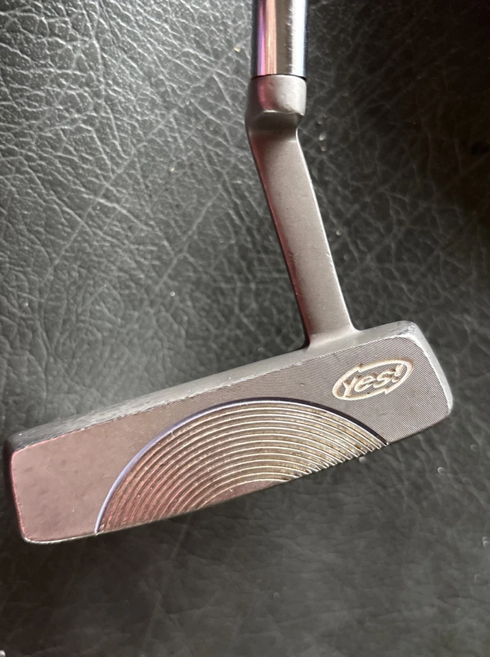 Yes C-Groove Penny Putter. Ladies. 33”. NEW Lamkin Deep Etched Putter Grip. - Image 3 of 4