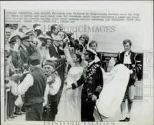 1976 Press Photo King & Queen of Sweden Return to Royal Palace after Wedding
