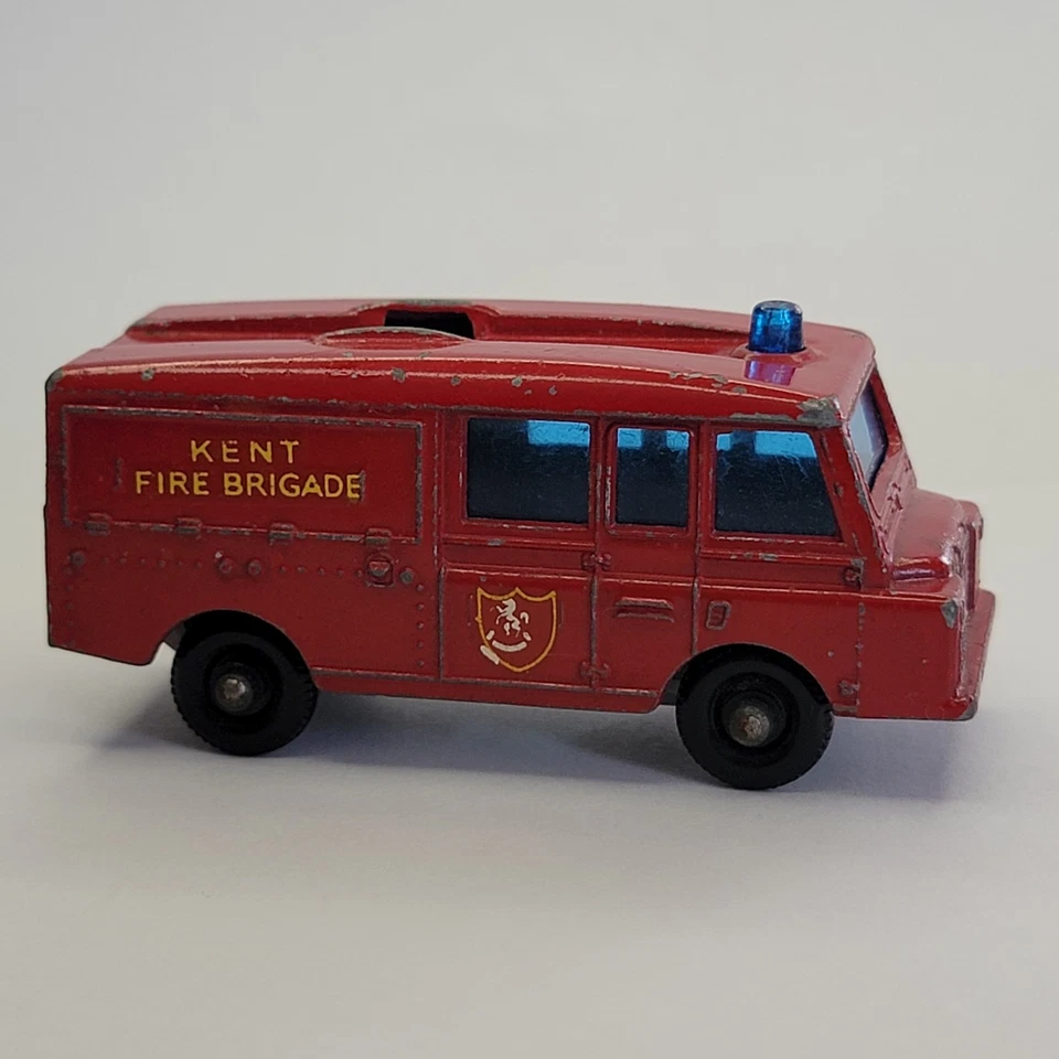 Matchbox Lesney No. 57 Kent Brigade Fire Truck w/ Box Missing Ladder Lot # 6485b - Image 2 of 4