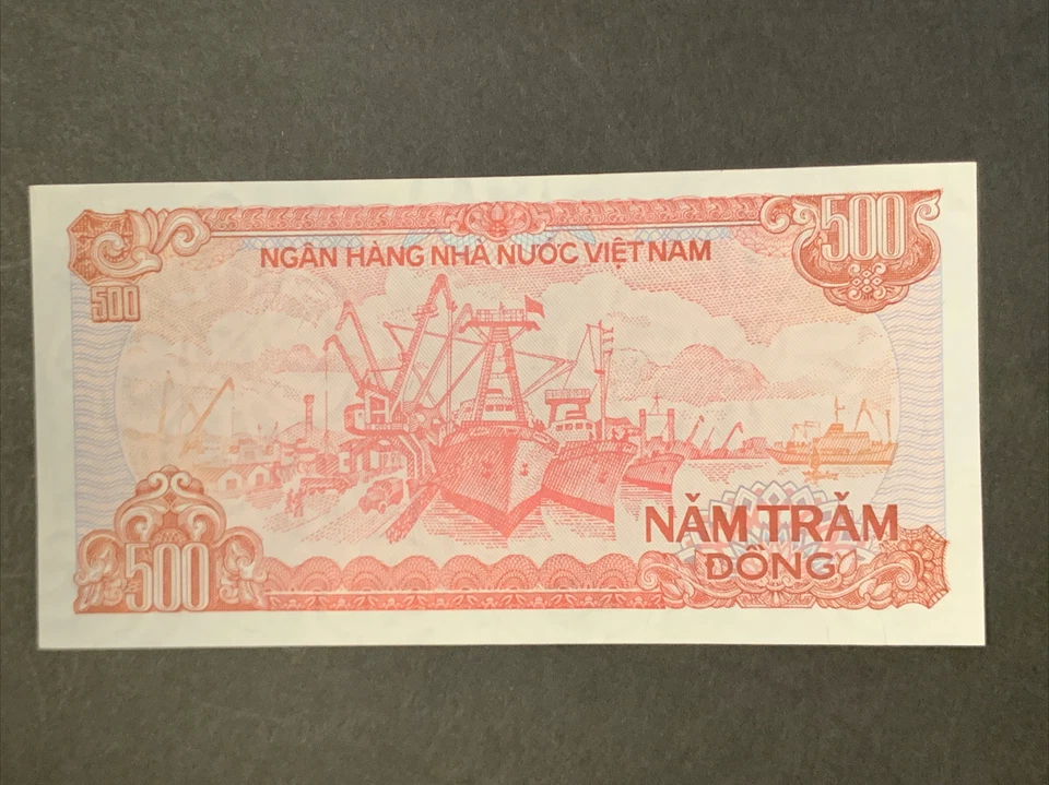 61831 Currency Bank note made by State Bank of Vietnam 1988 500 Uncirculated - Image 2 of 2