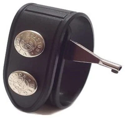 VEGA HOLSTER 8V02 NERO DISTANZIALE PASSANTE CON CHIAVE MANETTE PER CINTURONE