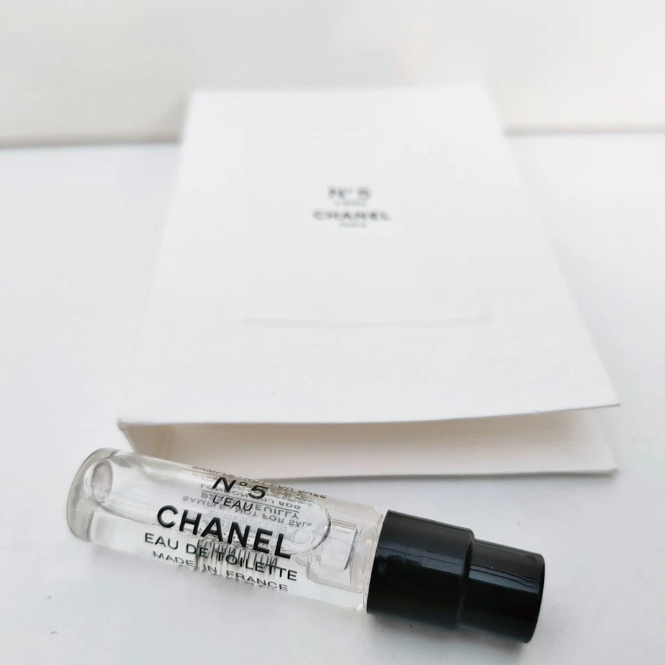 1x Chanel Nº 5 N° 5 L'Eau Eau de Toilette mini spray, 1,5 ml / 0,05 oz, ¡Nuevo! Foto 4 de 4