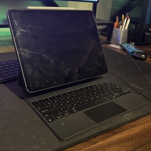iPad Pro with Keyboard and Pencil | eBay