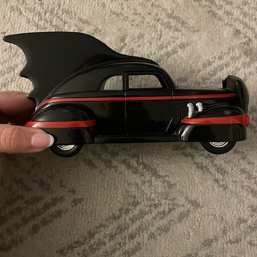Batman 1940's BMBV1 DC Comics Die Cast Batmobile Corgi | eBay