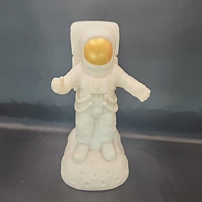  Astronaut On The Moon LED Table Lamp - White - Light Up - 5.25''