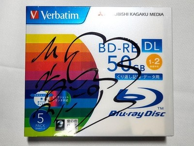 AKB48 Minami Takahashi signed Verbatim BD-RE 50GB DL 5 discs