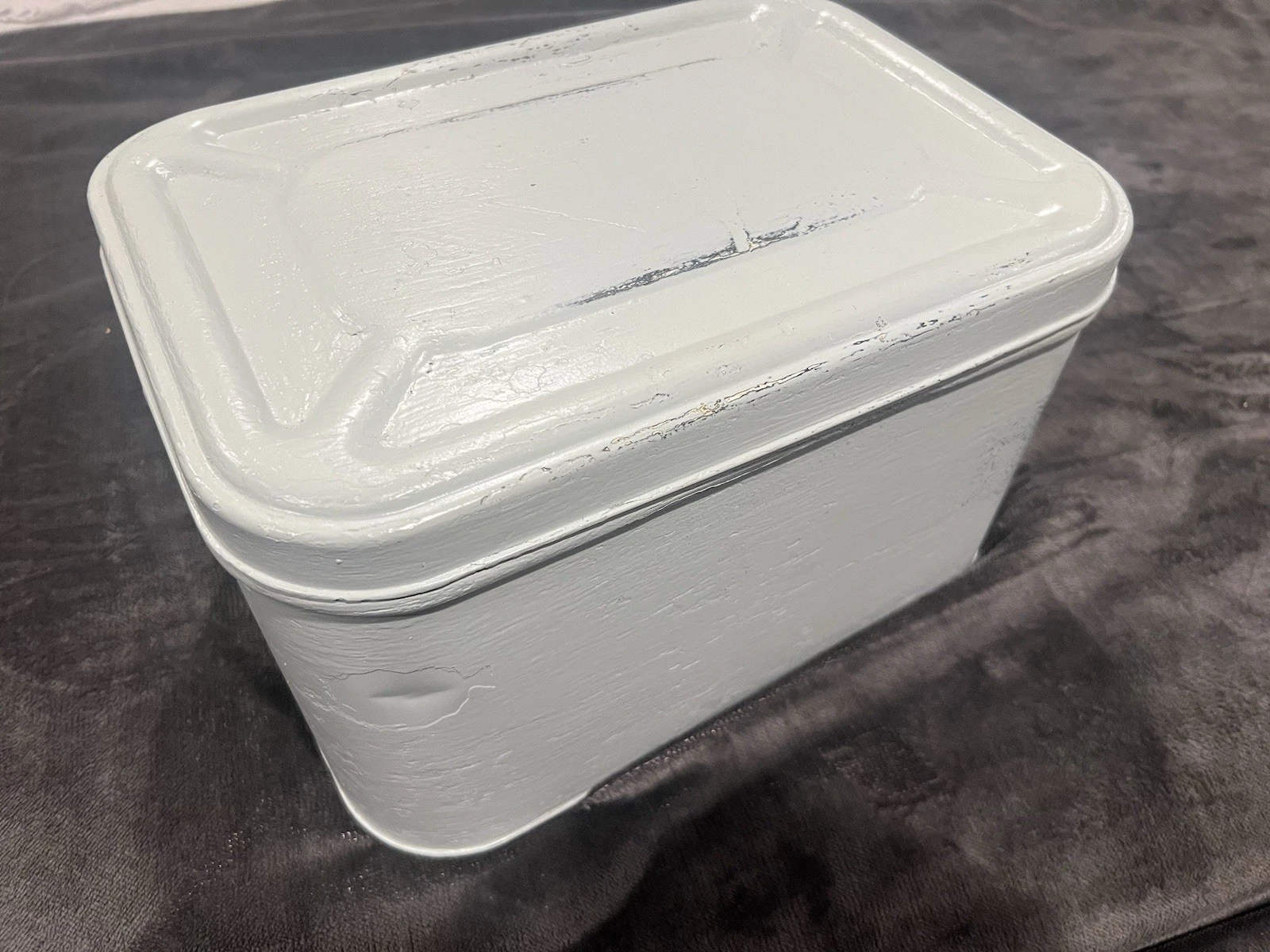 Vintage Tin Bread Box FLAWS Hinged Lid Kitchen Decor Farmhouse